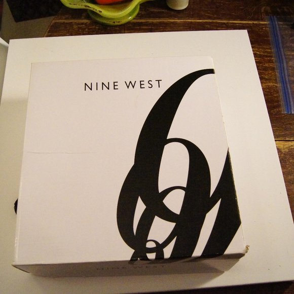 Nine West Emilianao Short Boots - Picture 2 of 16